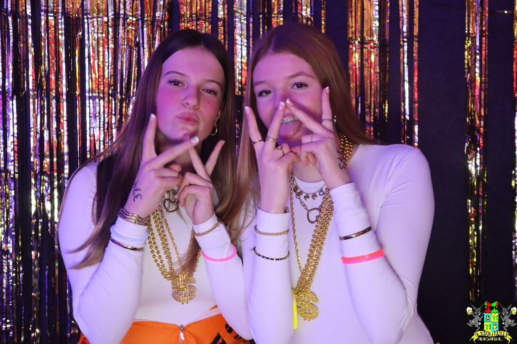 ../Images/Jeugd Opwarmbal Photobooth 231.jpg